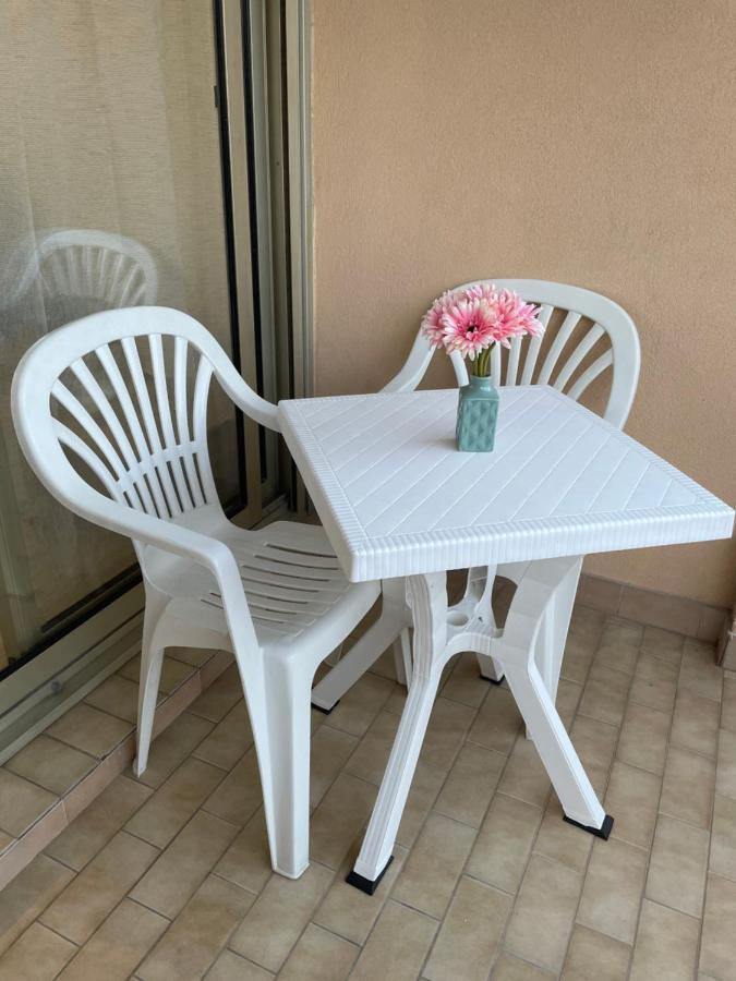 Appartement De Charme A 2 Min De La Plage Vallauris Luaran gambar